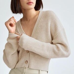 Babaton Aritzia Cardigan Womens Medium Beige 100% Merino Wool Cropped Sweater